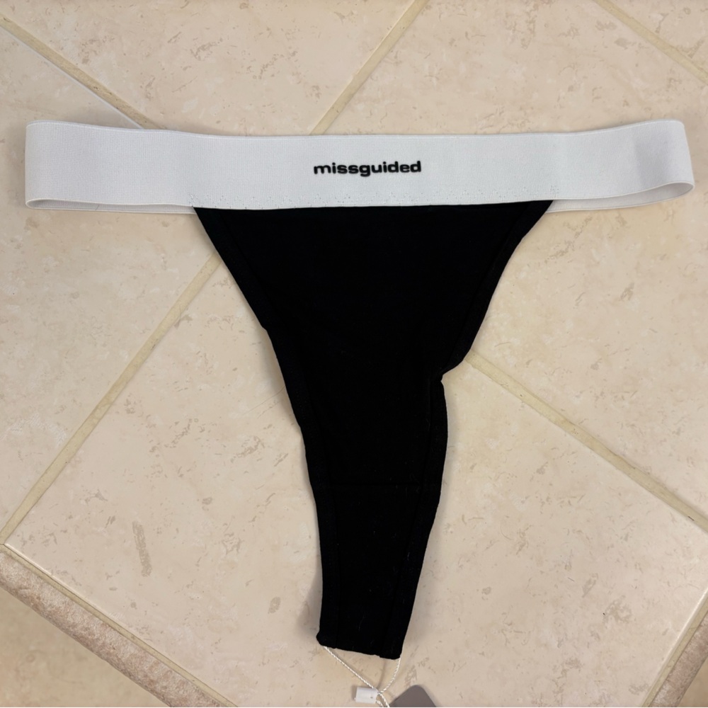 NWT MISSGUIDED Athletic Ribbed Seamless High Rise Brazilian Cut Thong - Picture 7 of 9